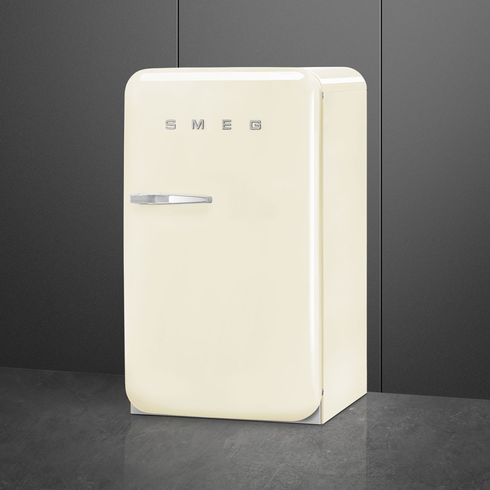 Однокамерный холодильник SMEG FAB10RCR6