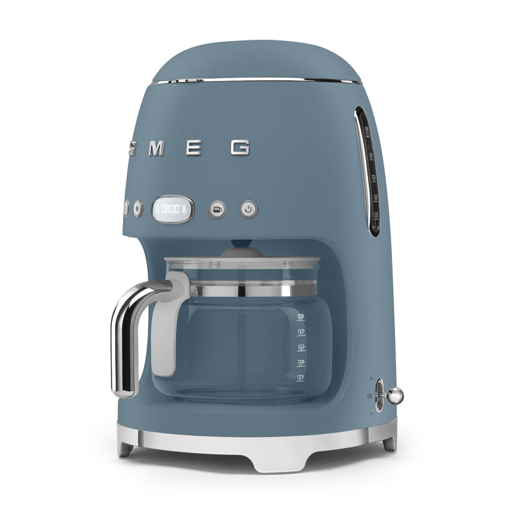 Капельная кофеварка SMEG DCF02SBMEU